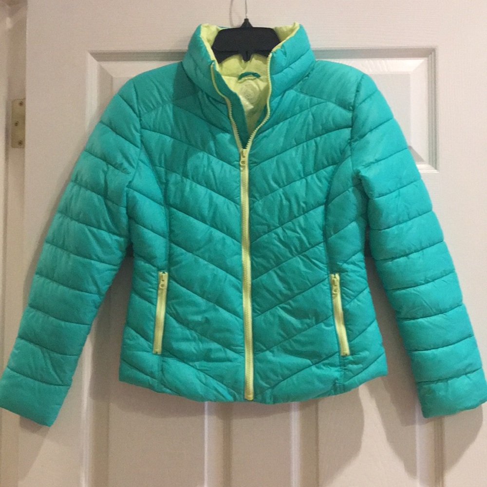 Puffer girls jacket.  Pretty color!  Size 14